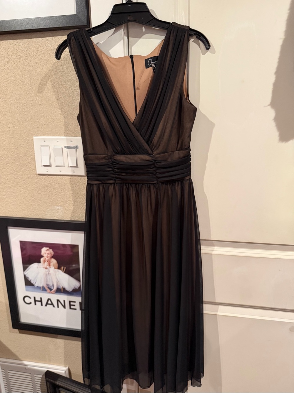 connected apparel Black Sleeveless V-Neck Midi Dress